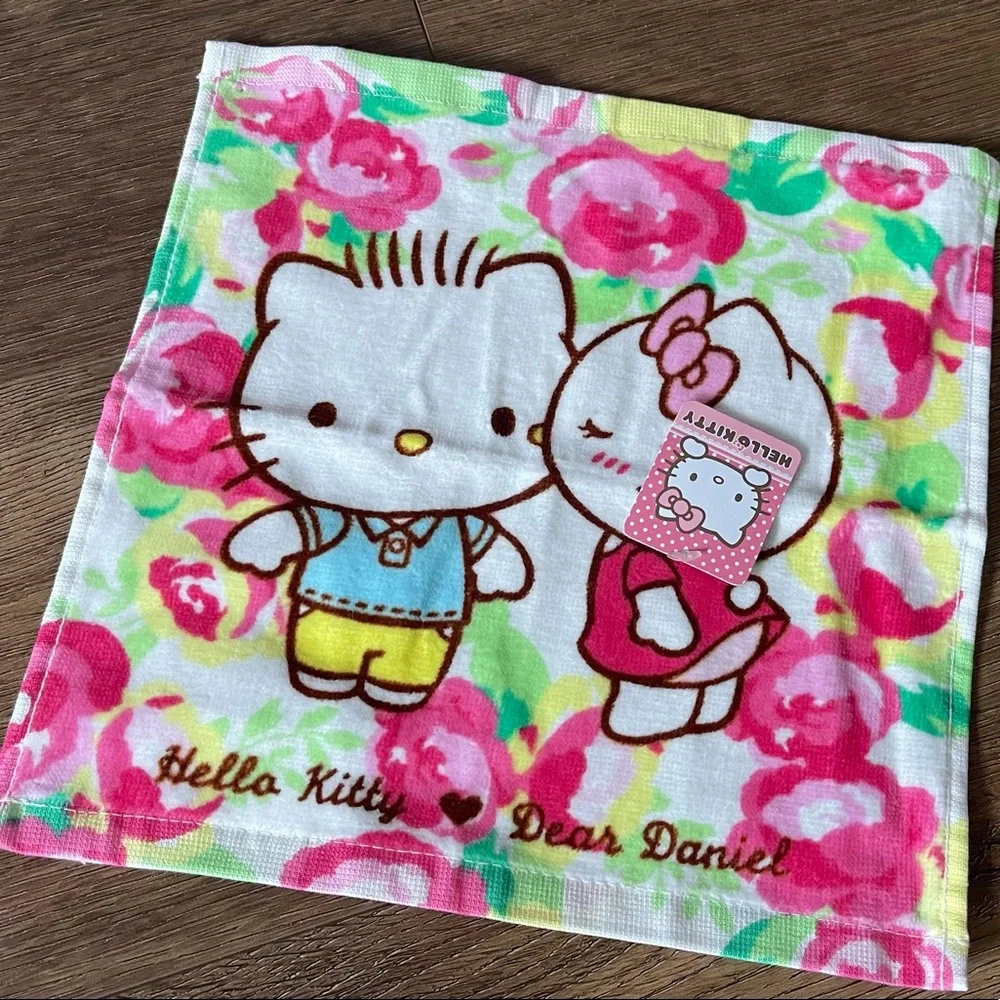 HELLO KITTY & DEAR DANIEL-NWT Wash Clothe